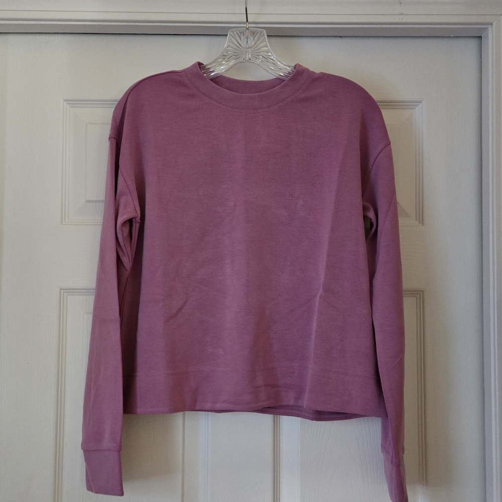 NWT Athleta Seasoft Crewneck Sweatshirt - Picture 2 of 7